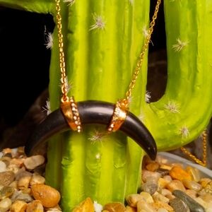 Stella & Dot Black and Gold Necklace